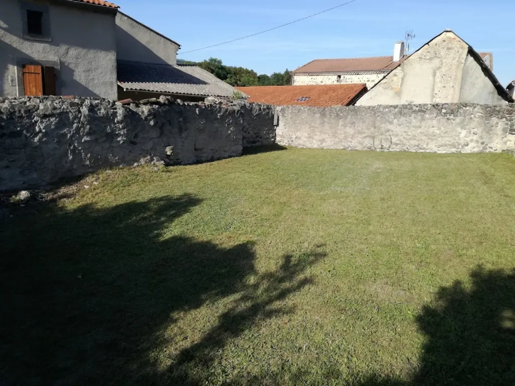 Aed - Stone Cottage with Garden in Saint Vincent