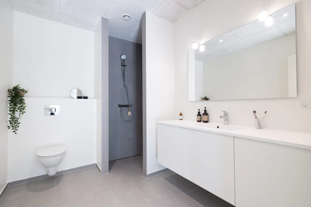 Bathrooms - Architectural Garden House in Viborg