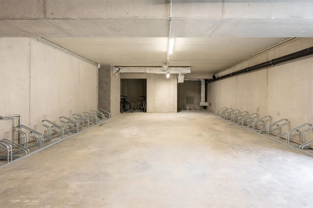 Garage - Duplex Architectural avec Terrasse à Antwerpen