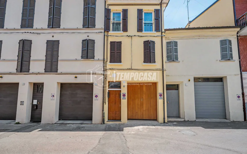 Välivaade - Central Flats with Balcony in Faenza