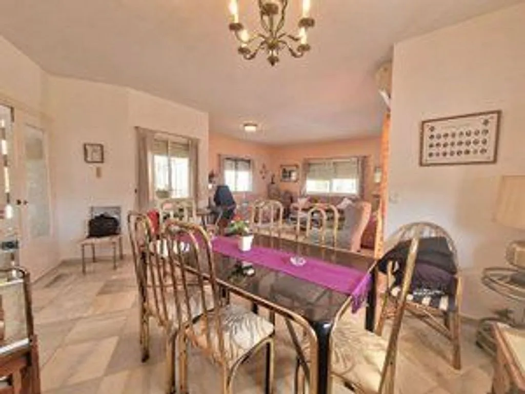Söögituba - Vacation Villa with Pool in Torrequebrada