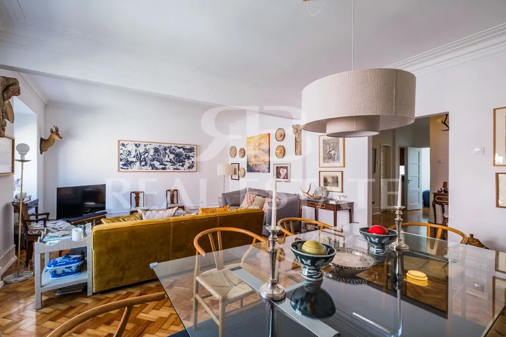 Dining Room - Renovated Apartment with River View in Restelo