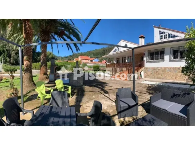 Terrasse - Rustic House with Large Garden in Serantes