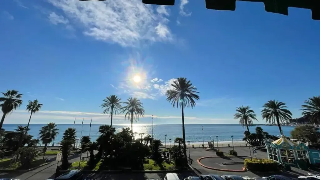 Rõdu - Seafront Apartment in Varazze Centre