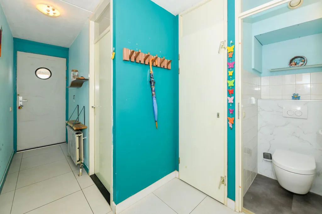 Salles de bain - Corner Flat with Balcony in Schothorst