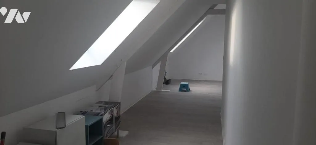 Rooms - 3-Bedroom Apartment with Parking in Évrecy