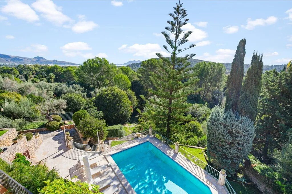 Õhuvaade - Renovated Villa with Mountain Views in Pollensa