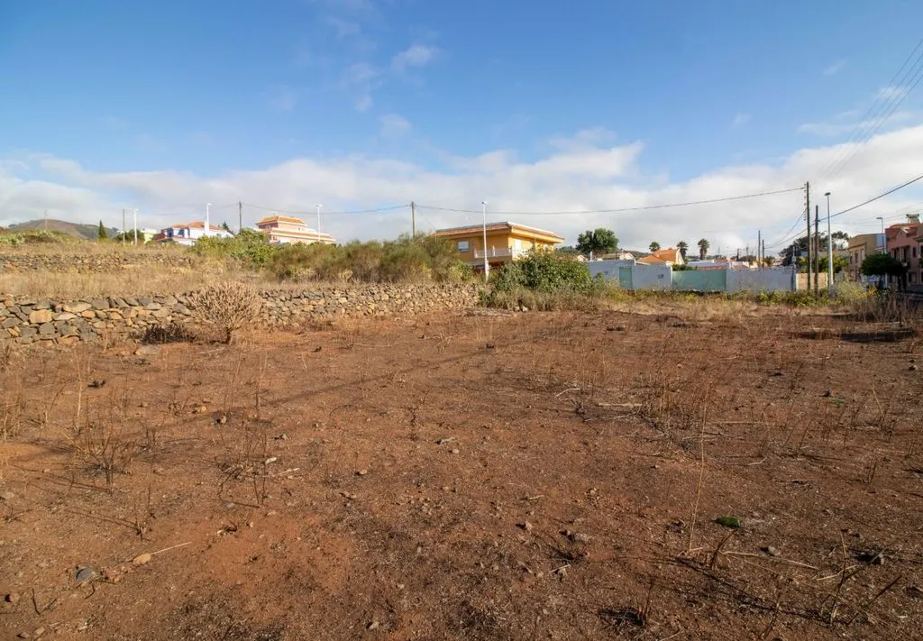 Garden - Building Land with Chalet Potential in El Rosario