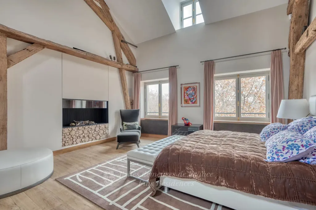 Bedrooms - Period Charm Triplex with Seine View in Paris 5th