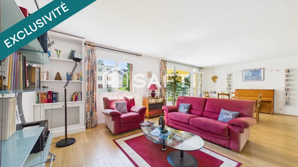 Elutuba - Spacious 7-Piece Apartment with Balcony in Garches