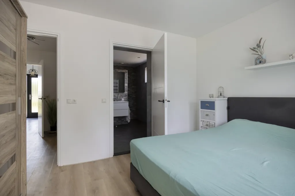 Chambres - Modernised House with Canal View in Bergentheim