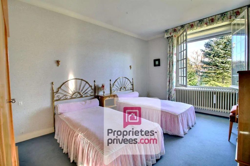 Chambres - Pavillon Spacieux avec Jardin à VILLEMANDEUR