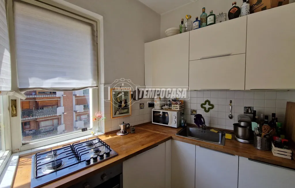 Köök - Rearranged Studio with Balcony in Turin