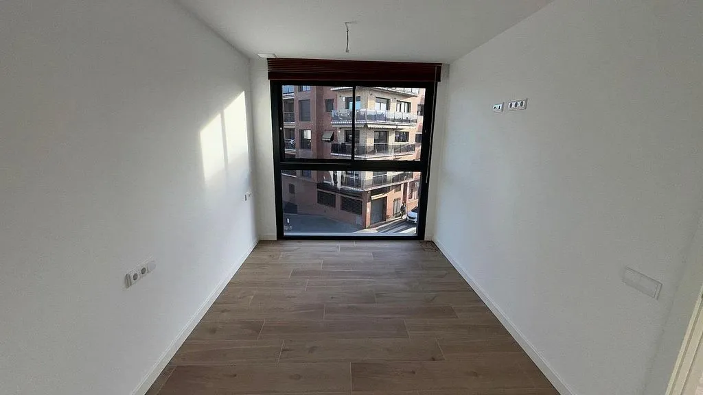 Pièces - Modern Flat with Terrace in Pineda de Mar Centre