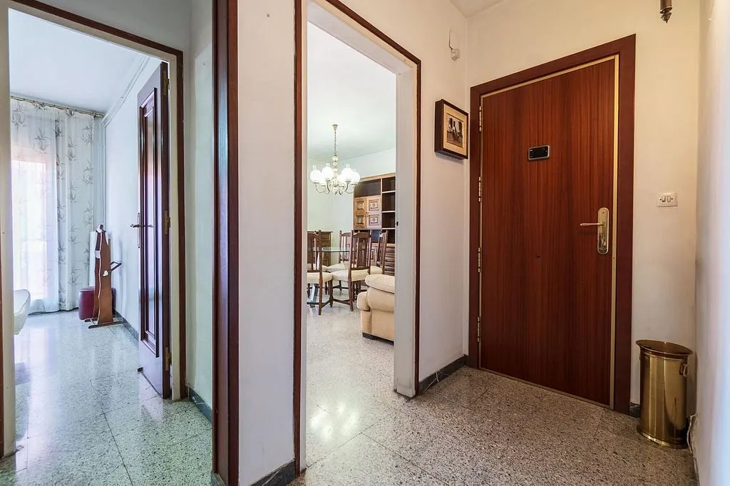 hallway_entrance