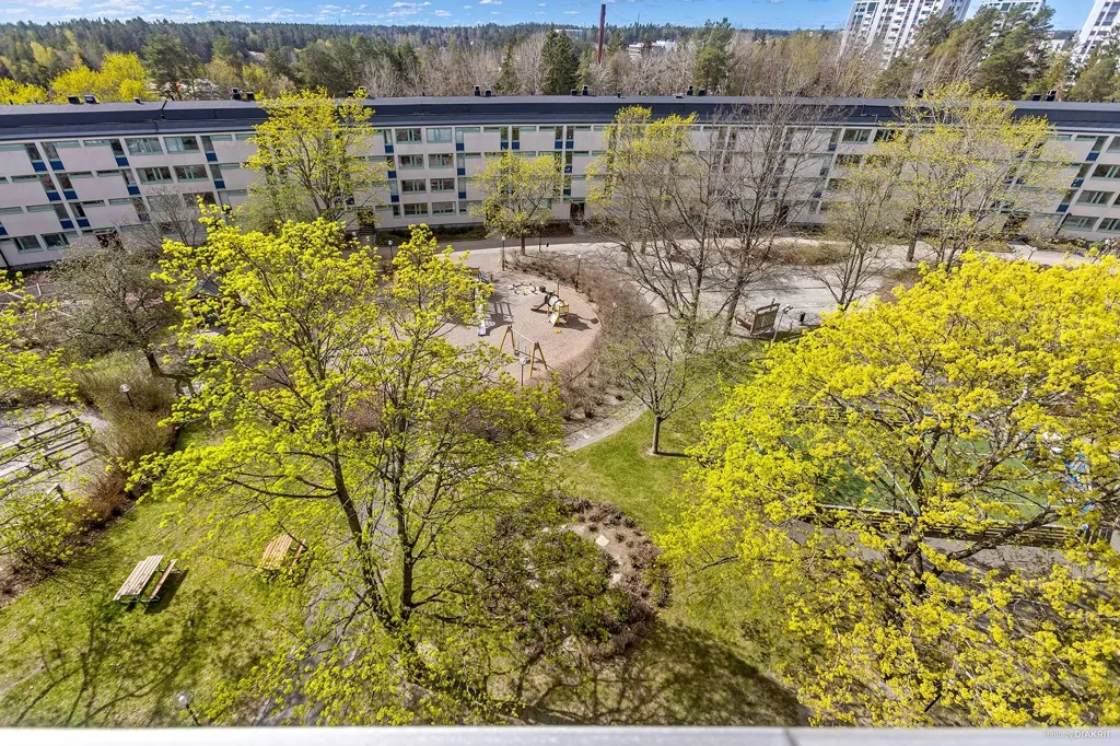 Õhuvaade - Apartment with Renovation Potential in Grindtorp