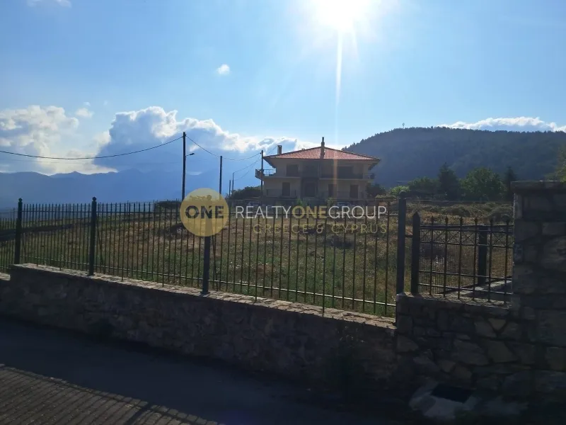 Jardin - Buildable Plot with Unobstructed Views in Levídi Centre