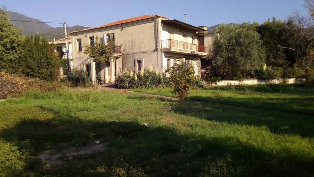 Extérieur - Detached House with Parking in Serres
