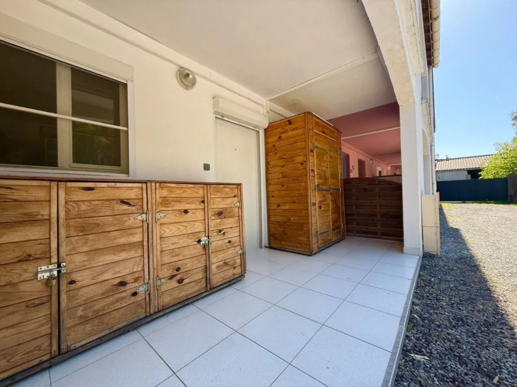 Pesuköök - Ground Floor Apartment with Garden in Ruoms
