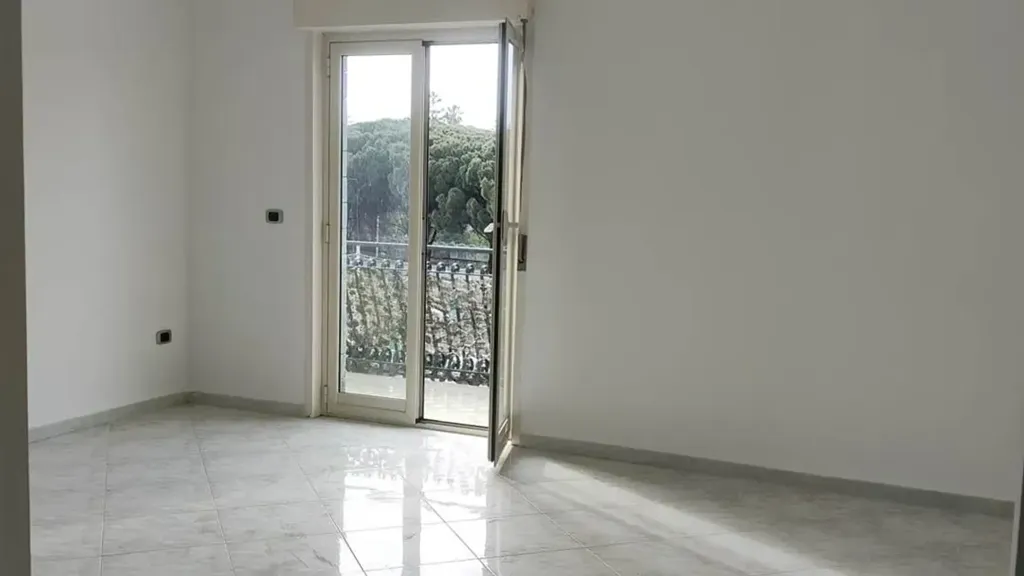 Pièces - Rearfacing Apartment with Balconies in Palermo
