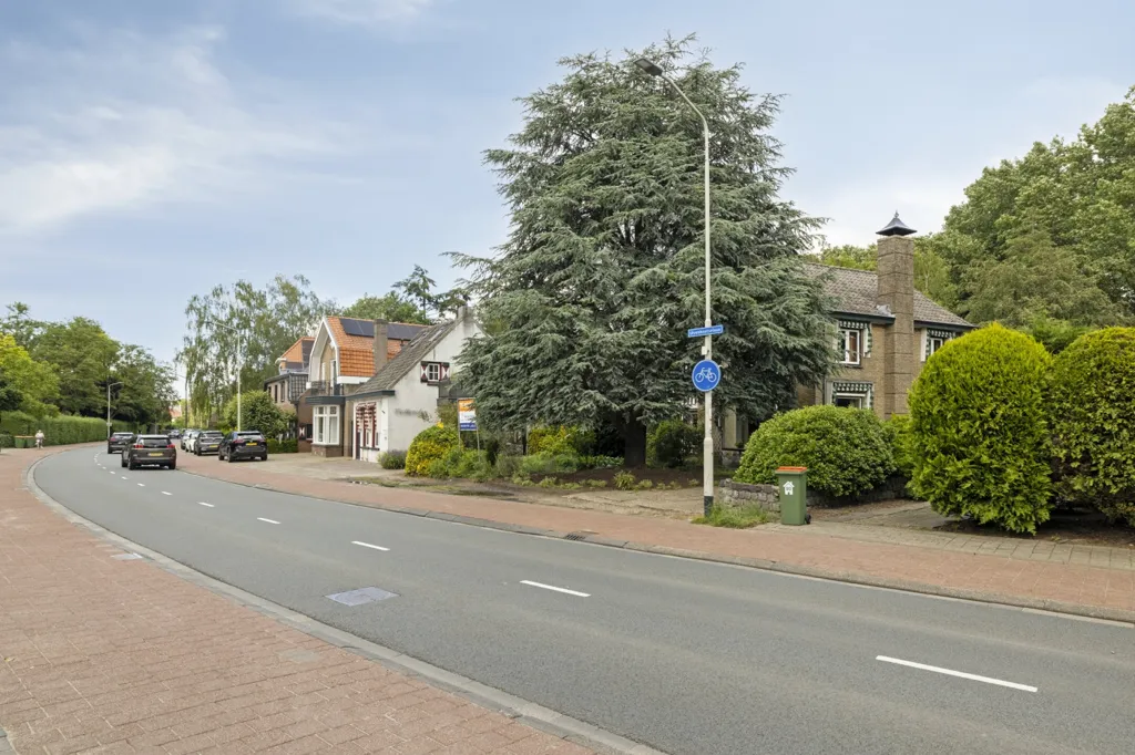 Välivaade - Free-Standing House with Garden in Breda