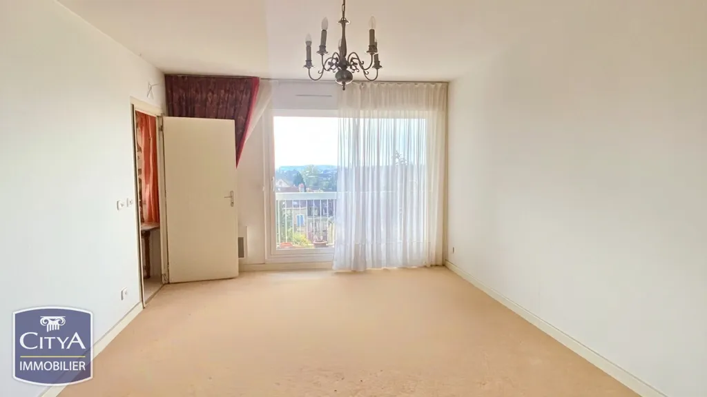 Pièces - Appartement 3 Pièces avec Balcon et Vue Dégagée à Alençon