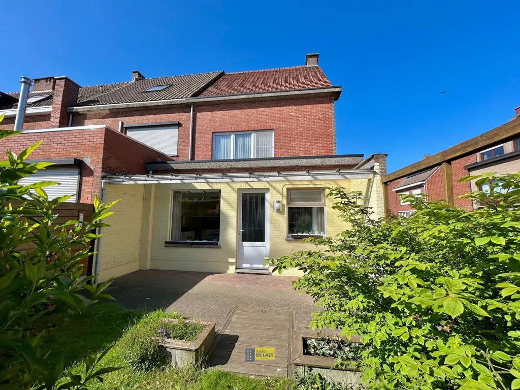 4-bedroom house in Hoevenen