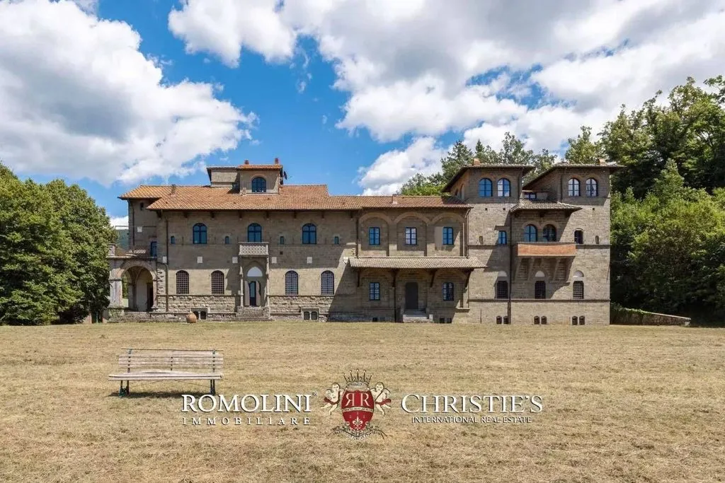 Extérieur - Neo-Gothic Castle with Park in Reggello, Tuscany