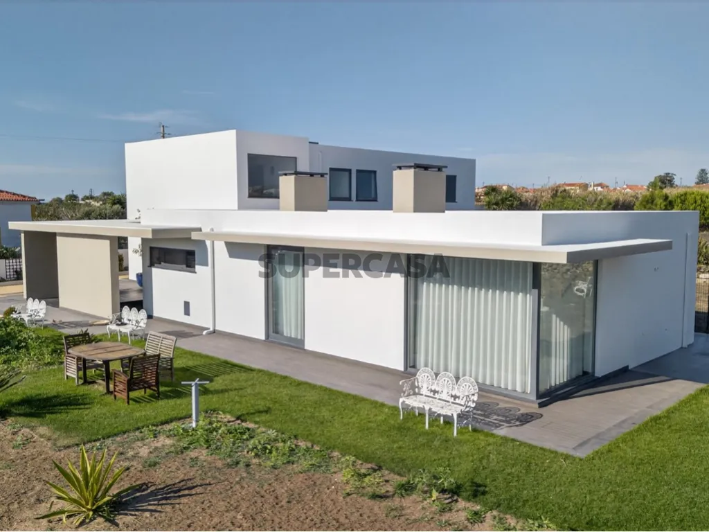 Außenansicht - Modern Villa with Industrial Design in Assafora