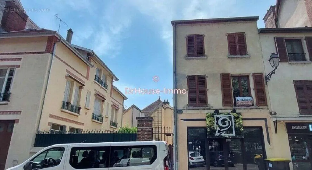 Välivaade - Triplex Apartment with Terrace in Troyes