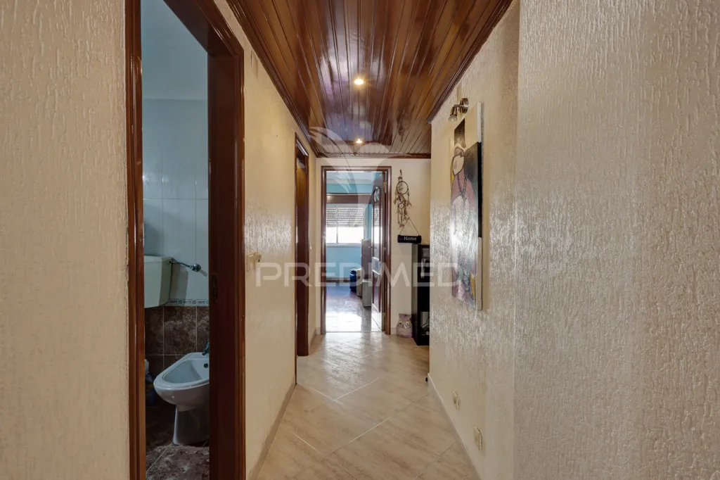 Esik - T2 Apartment with Fireplace in Monte Abraão, Queluz