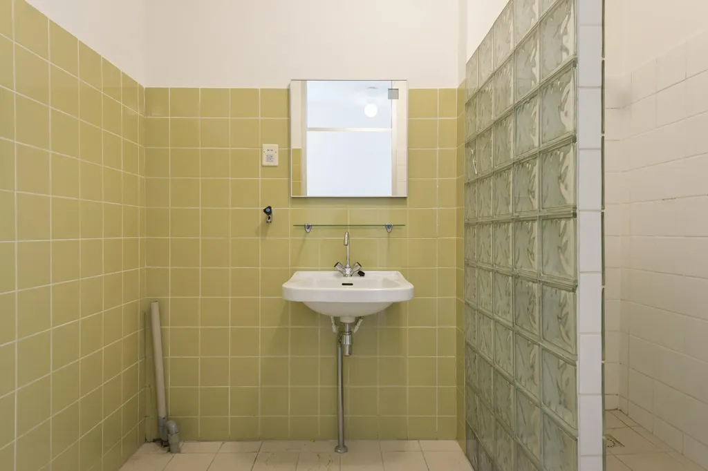 Vannitoad - 4-Bedroom Apartment with Balcony in Doorwerth