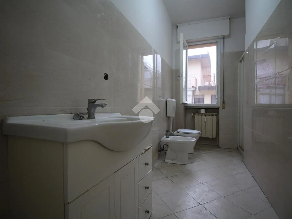 Vannitoad - Bright Flat with Balcony in Prato