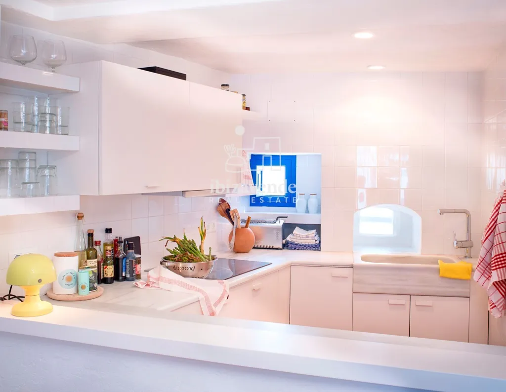 Köök - Penthouse with Sea Views in Dalt Vila