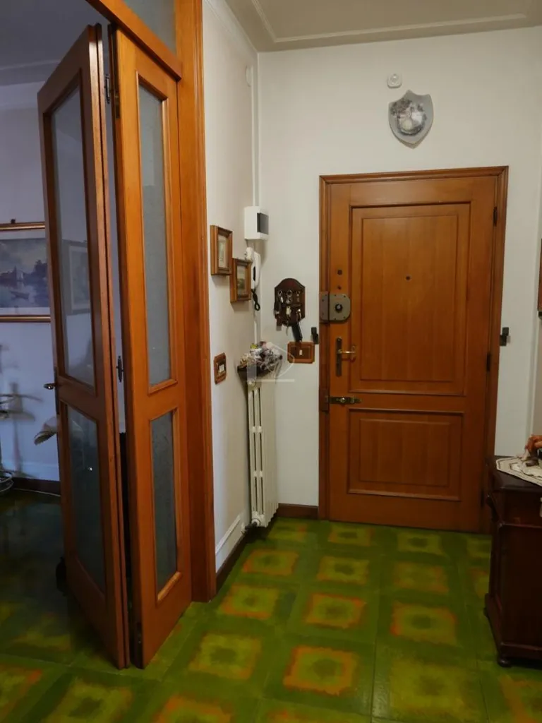 Entrée - Spacious Apartment with Balconies in Suzzara