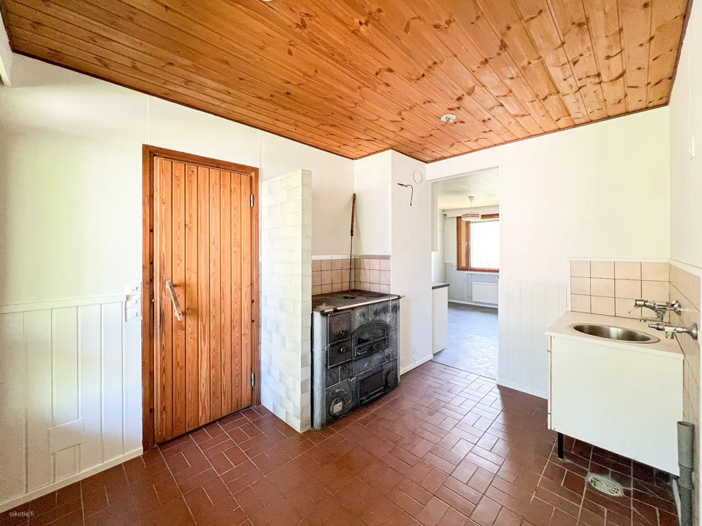 Cuisine - Three-Bedroom House with Sauna in Espoonkartano