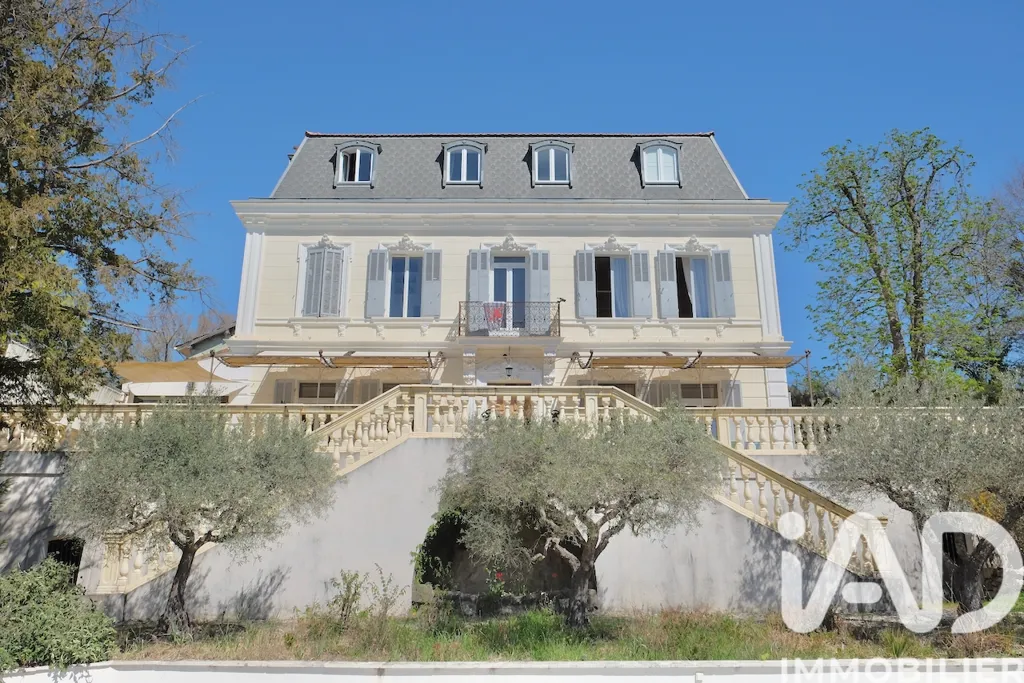 Extérieur - Manoir avec Activité Touristique à Gréoux-les-Bains