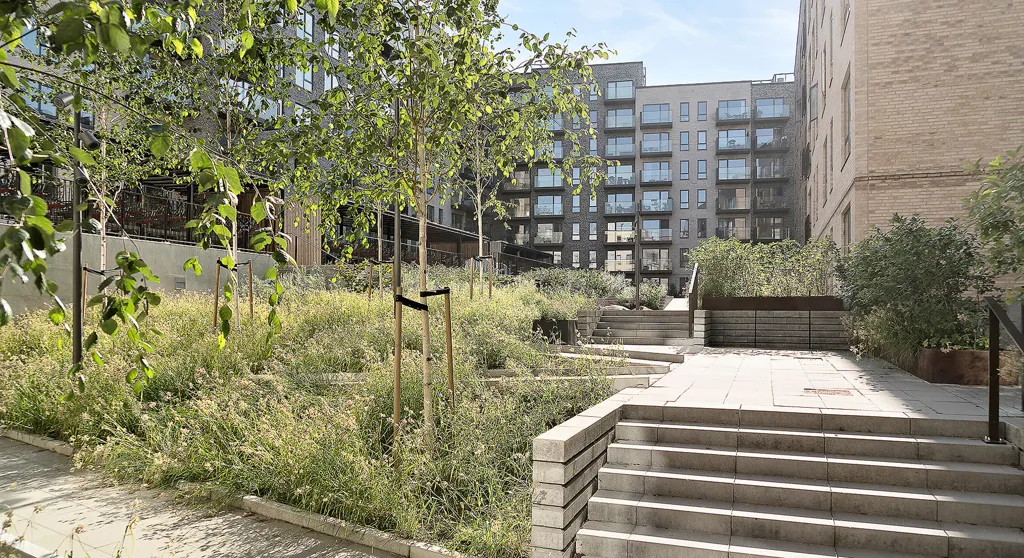 Jardin - 2-Bedroom Apartment with South-Facing Balcony