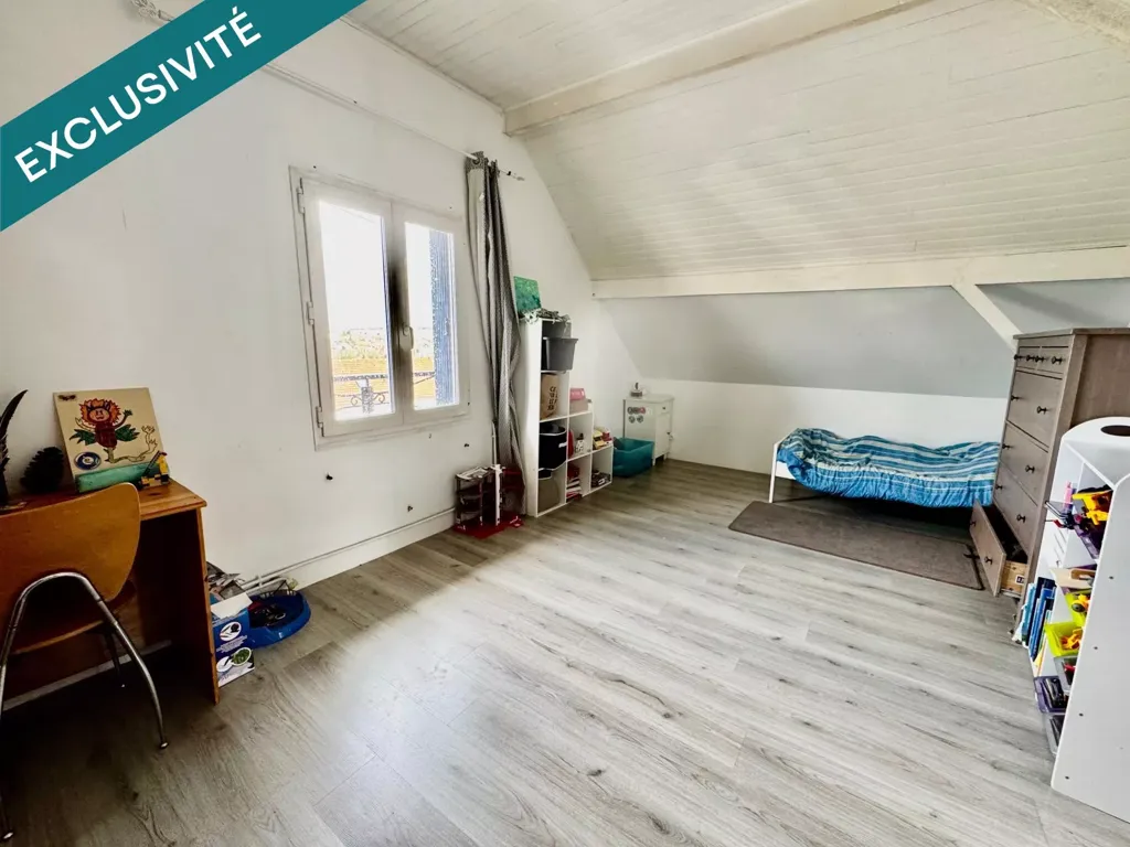 Magamistoad - Three-Bedroom House with Garden in Bonnières-sur-Seine