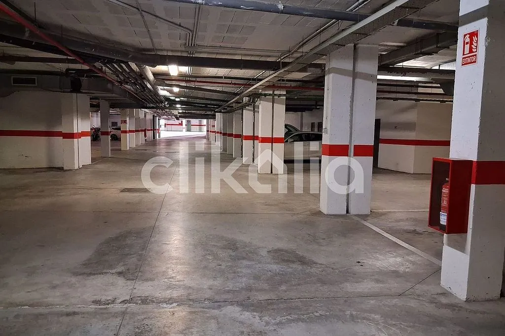 Garage - Apartment with Pool and Terrace in Manilva