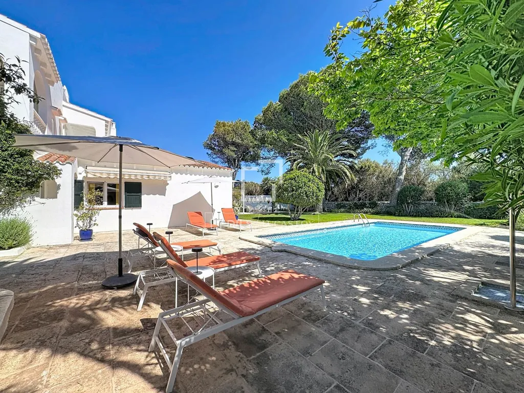 Piscine - 7-Bedroom Villa with Pool in Es Castell
