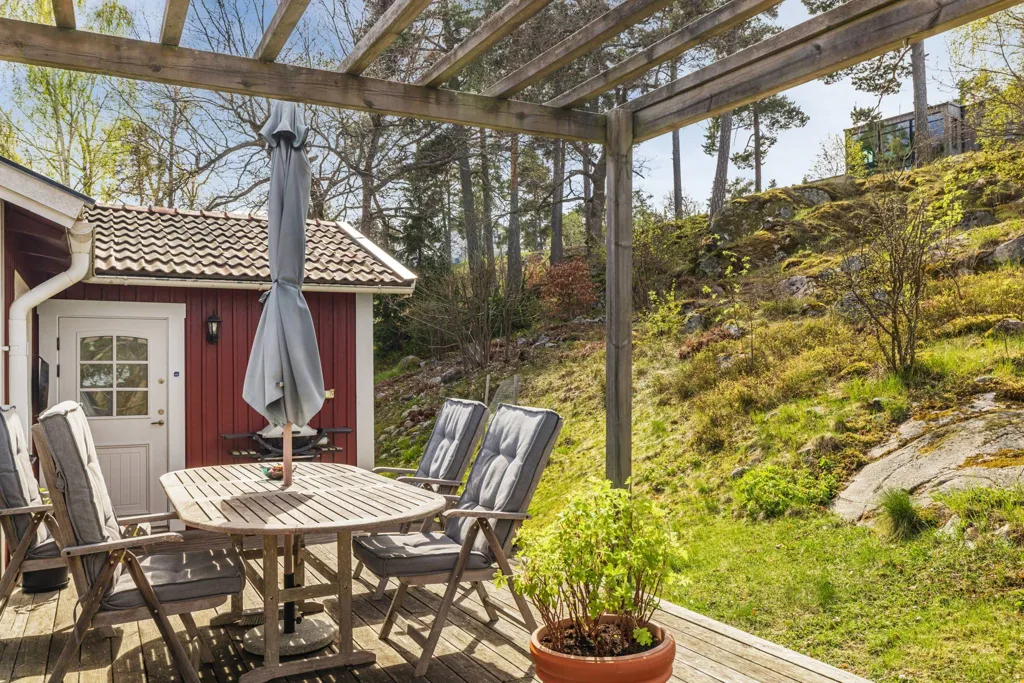 5-toaline maja asukohas Nacka kommun