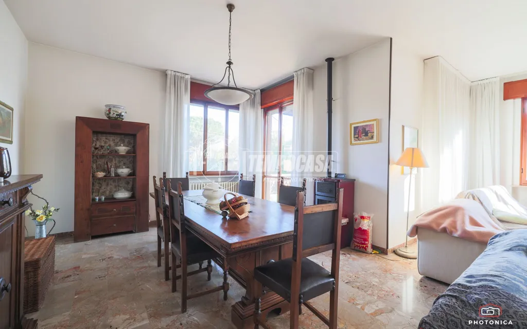 Salle à manger - Luxury Villa with Private Garden in Forlì