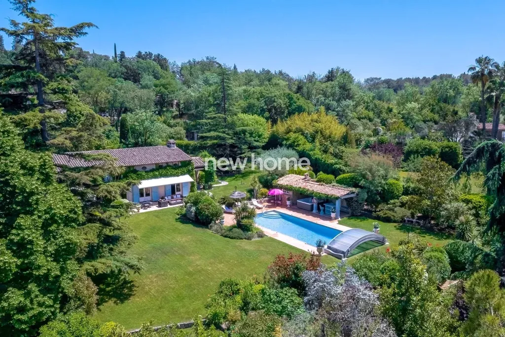 Õhuvaade - Provencal Villa with Pool in Cannes Hinterland