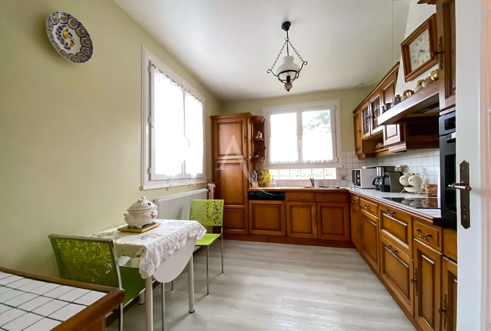 Maison 6 pièces à Menucourt
