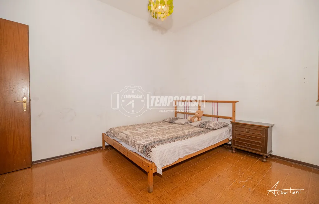 Chambres - Ground Floor Apartment with Garage in Limidi