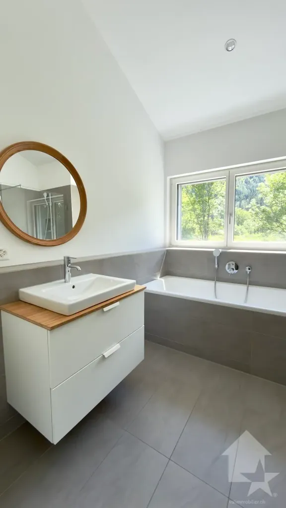 Salles de bain - Villa with Mountain View in Chamoson