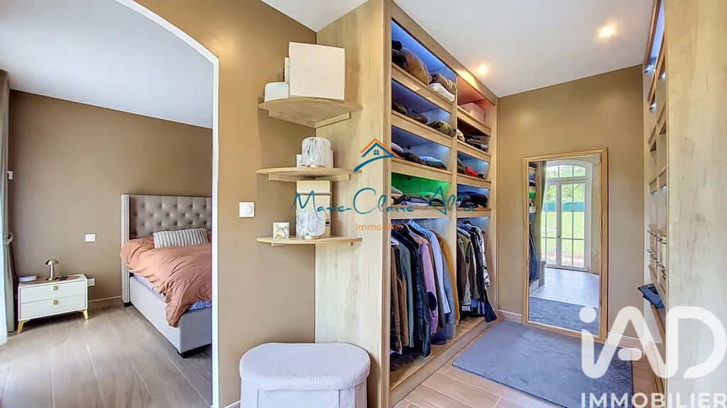 Toad - Recent Flat-Plan House with Garden in La Ferté-Saint-Cyr