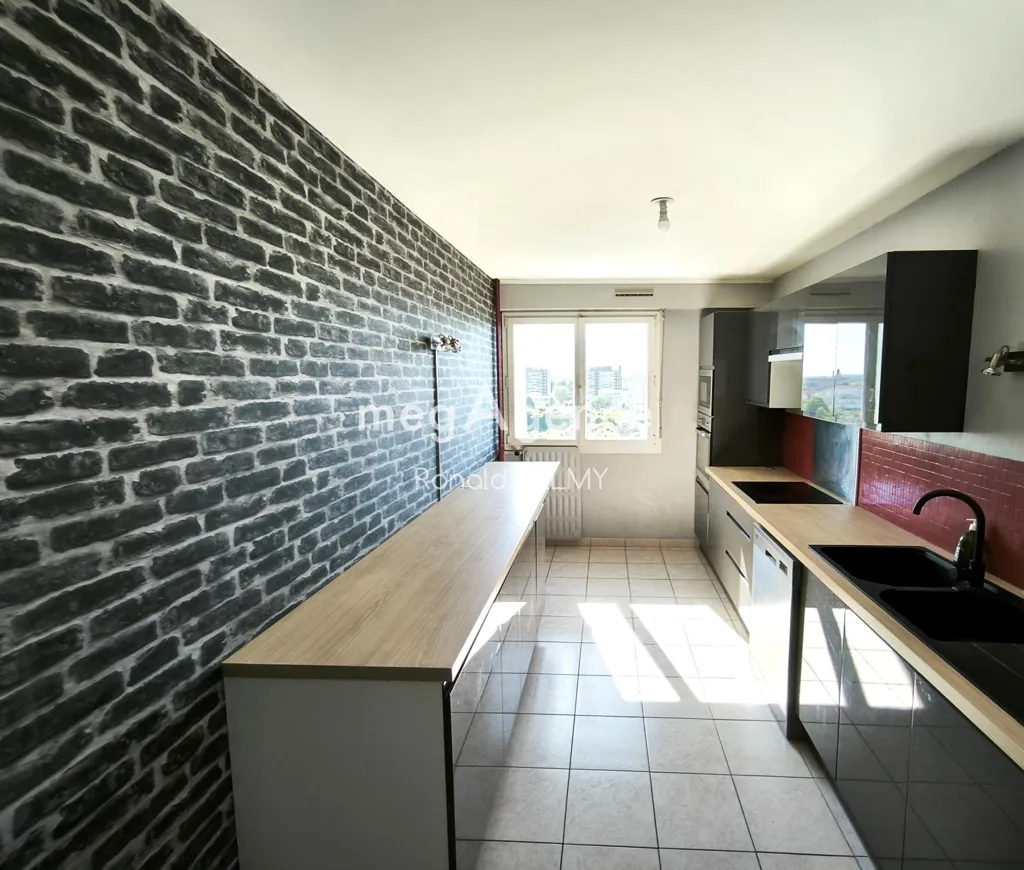 Köök - Bright T5 Apartment with South-West View in Pyramides