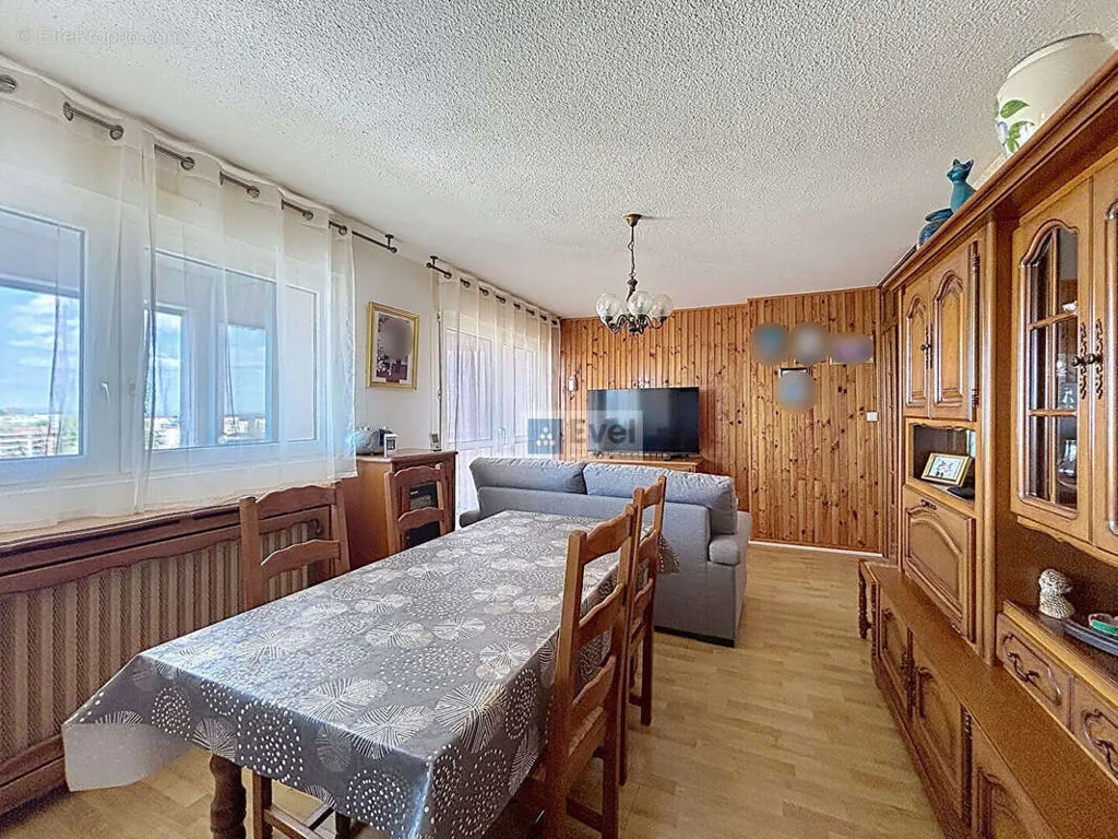 Sala da pranzo - Apartment with Terrace in St Avold